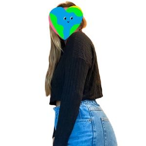 Black Ribbed Knit Long Sleeve Cropped Top - Small